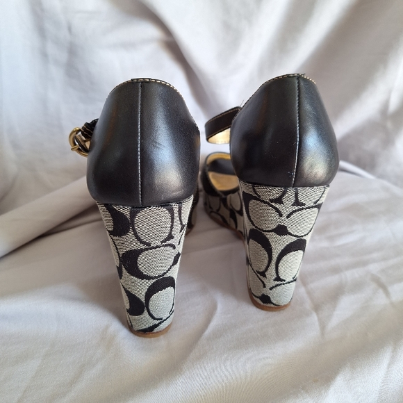 Coach wedges - Picture 3 of 15